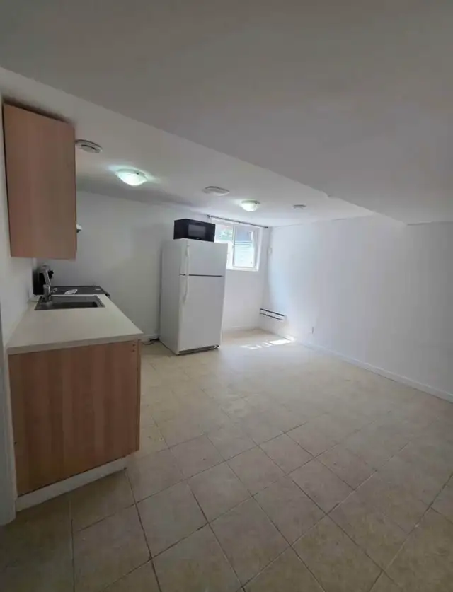 Private Room For Rent in Room Rentals & Roommates in Ottawa - Image 6