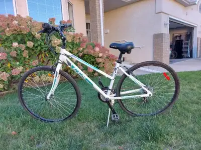 CCM bike like new condition, View more