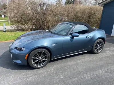 Mint, mint , mint condition! Stored year around inside in heated garage. Rare colour that gets a lot...