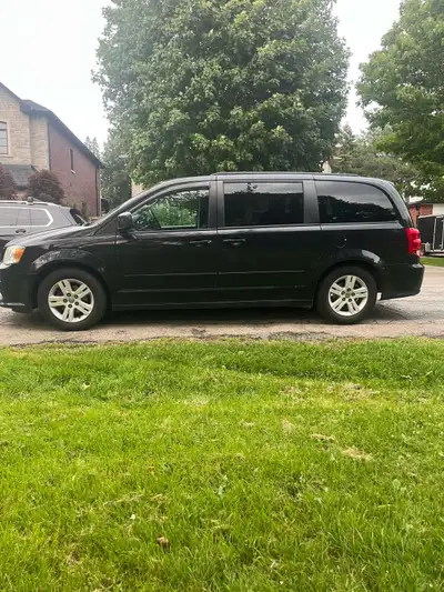 2013 Dodge Grand Caravan – Safetied, Ready to Drive! Selling my 2013 Dodge Grand Caravan. It was saf...