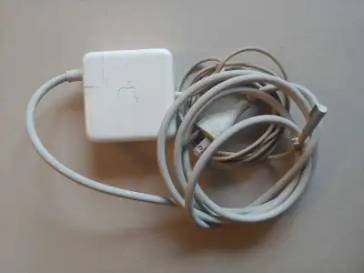 Lots of Apple power adapter. Original Apple Magsafe power adapter 45W each for $5 Original Apple Mag...