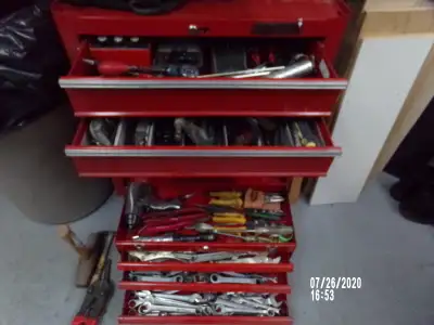 Aubaine outils de mecanique pour auto bateau et plus coffre inclus avec outil a air et compresseur 2...