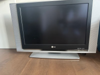 LG TV with remote 