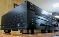 YAMAHA RX-596 STEREO RECEIVER HIGH PERFORMANCE AMPLIFIER