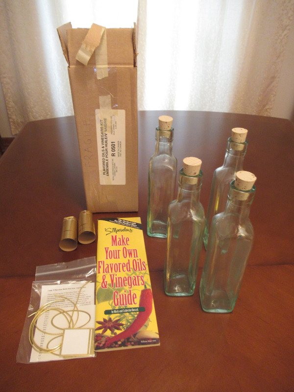 Flavoured Oil and Vinegars Kit in Kitchen & Dining Wares in Winnipeg - Image 2