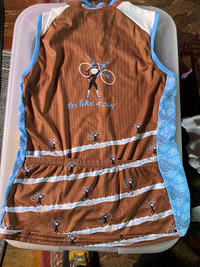 Tri like a girl shorts and tank cycling outfit
