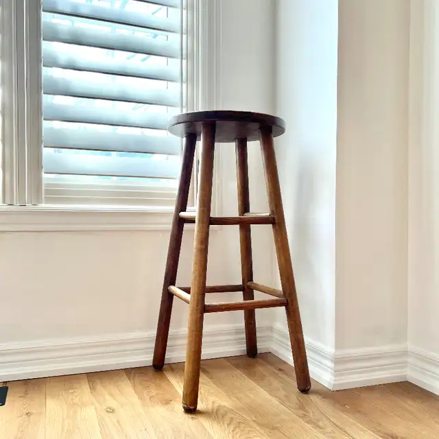Vintage Wood Stool in Other in Markham / York Region - Image 3