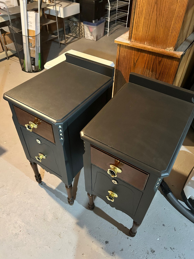 2 French side tables - just refinished!  in Dining Tables & Sets in Kingston - Image 2
