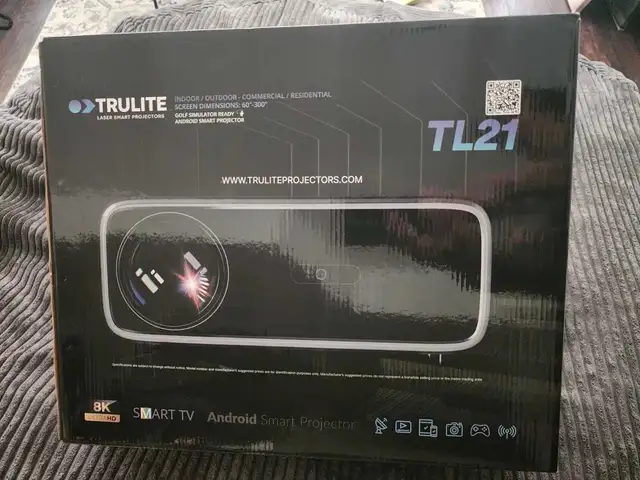 new 8K projector and 100 inch screen with speakers62864365827075122
