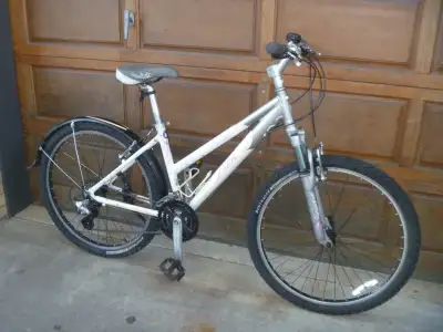 Trek 3700 ladies hardtail  commuter style mountain bike, View more