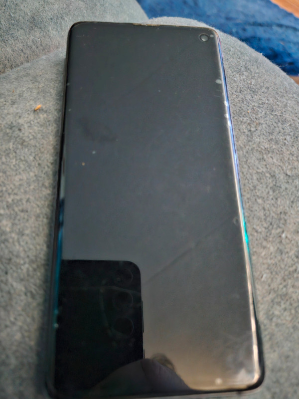 Samsung s10 128Gb with case in General Electronics in Kingston - Image 2