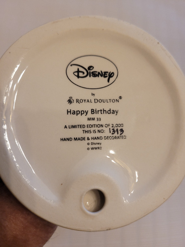 Mickey Mouse HAPPY BIRTHDAY Royal Doulton DISNEY Limited Edition in Arts & Collectibles in Markham / York Region - Image 3