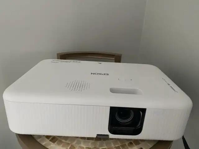 Epson projector in General Electronics in Markham / York Region - Image 3