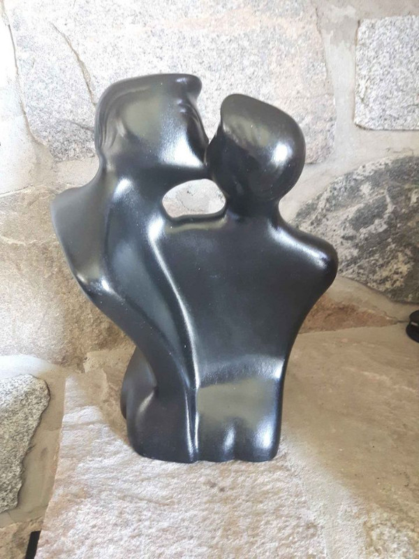 Sculpture rare. Art Déco baiser couple/Noir. dans Décoration intérieure et accessoires  à Longueuil/Rive Sud - Image 2