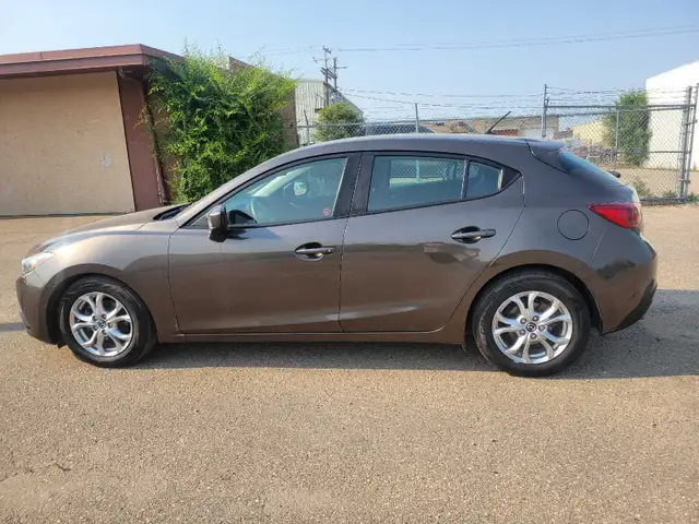 2015 Mazda 3 SkyActive 518967567351162884