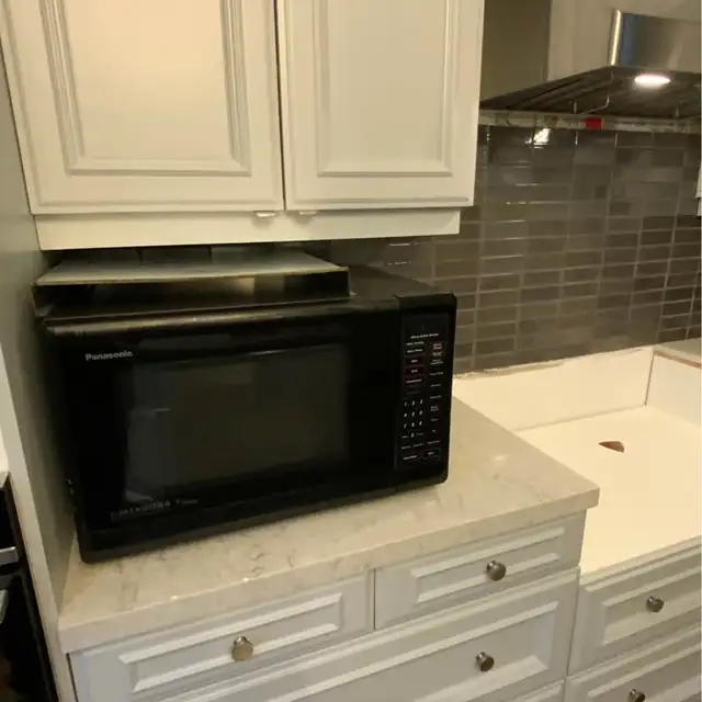 PANASONIC CONVECTION BAKE MICROWAVE OVEN +++ in Microwaves & Cookers in City of Toronto - Image 5