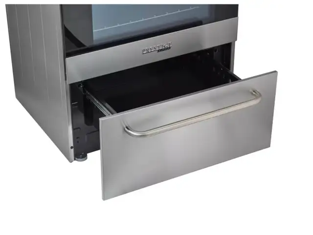 Free-Standing Electric Range with Convection Oven in Stoves, Ovens & Ranges in Markham / York Region - Image 5
