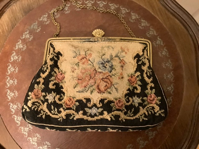Antique/Vintage Needlepoint Evening Bag w Ornate Closure Clip in Arts & Collectibles in Belleville