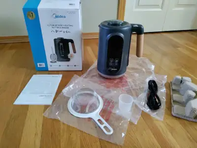 New Mrdea 1L/1.06QT 8 in 1 Heating Nut Milk Maker for sale. Including accessories.