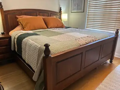 Solid King Size Bed and Matching Nightstands, View more