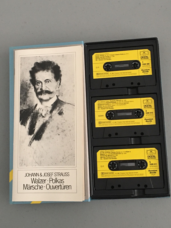 Johann & Josef Strauss 3 Audio Cassettes dans CD, DVD et Blu-ray  à Ville de Montréal - Image 3