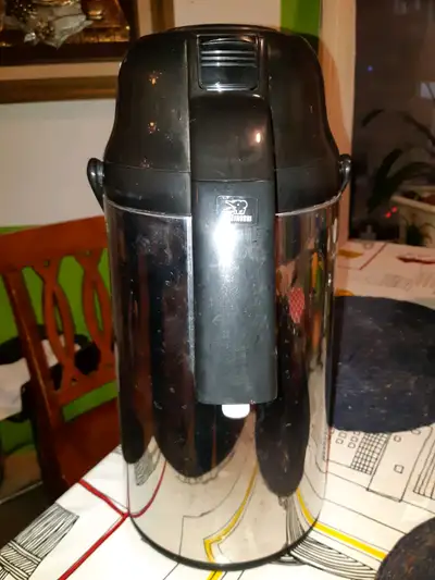 3 litres: Thermos pour boisson chaude. $56.00, View more