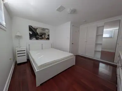 Are you an international student or professional looking for a comfortable place to stay with a home...