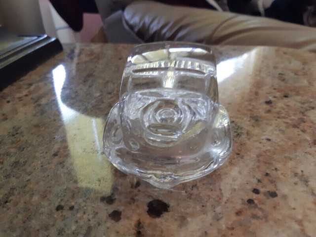 FIRST $85 ~Vintage RARE  Hofbauer VW Crystal Beetle Paper Weight in Arts & Collectibles in St. Catharines - Image 4