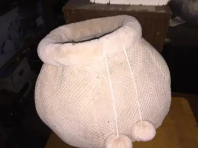 Cat cozy for $5. I deliver!, View more
