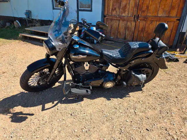 2007 harley davidson 96ci for sale or trade!! in Street, Cruisers & Choppers in Saskatoon - Image 4