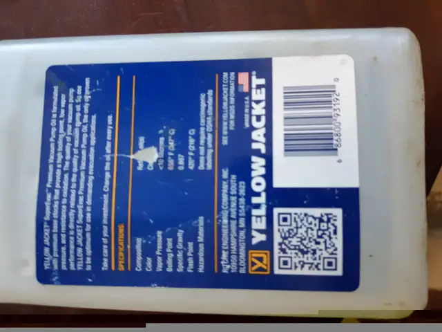 Vacuum pump oil in Other Business & Industrial in Longueuil / South Shore - Image 4