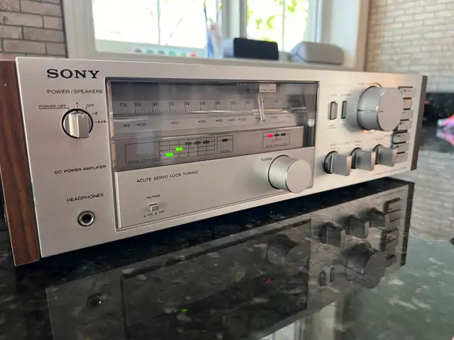 Sont STR V25 stereo receiver  in Stereo Systems & Home Theatre in Lethbridge - Image 3