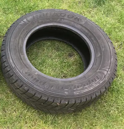 Hankook tire for sale 235/70R16. 106S Dynapro Pike Used