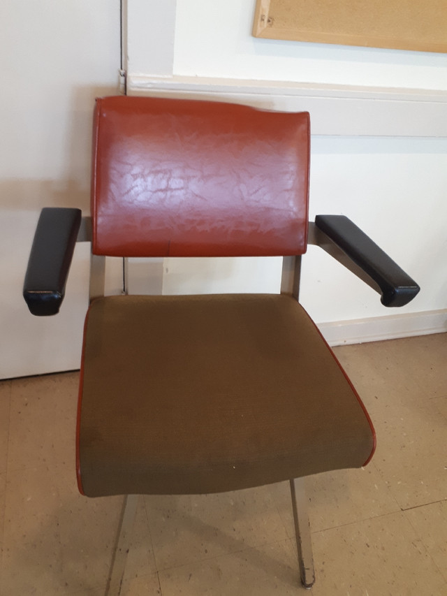 Chairs - very sturdy in Chairs & Recliners in City of Halifax - Image 2