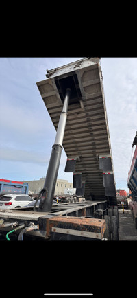 2003  fld 120 and 1990  3axle  end dump trailer 