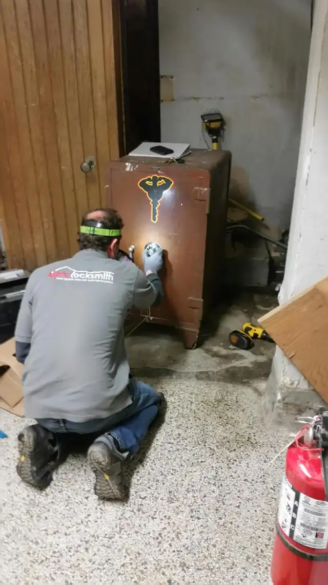 Milton-Burlington Locksmith and Safe Technician62865710624769121