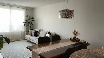 Beautiful and spacious 720 Sqft 1 bedroom with a large den in the heart of Richmond Hill. This unit...