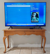 55"4k Samsung smart TV + table stand