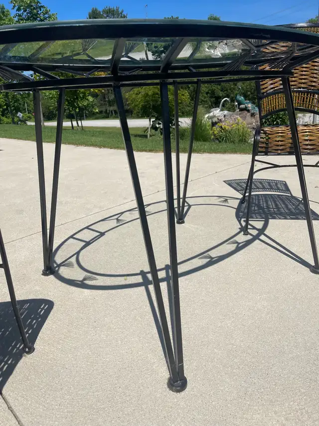 Wrought Iron Oval Glass Table/ 2 Chairs Patio/Kitchen in Patio & Garden Furniture in Owen Sound - Image 5