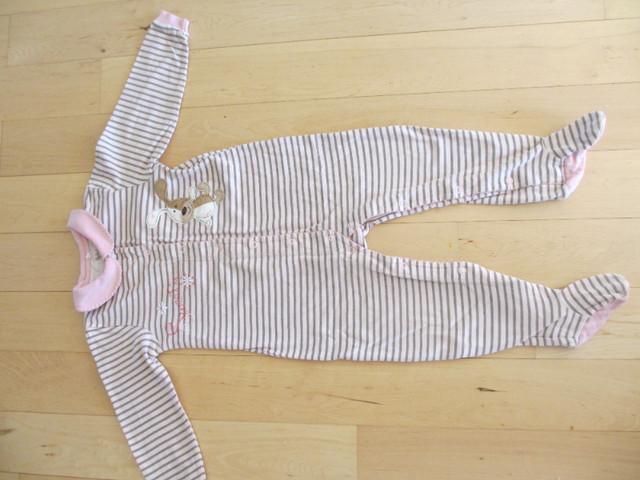 Pyjama une-pièce ligné pour fille 24 mois (V345) dans Vêtements - 18 à 24 mois  à Ville de Montréal