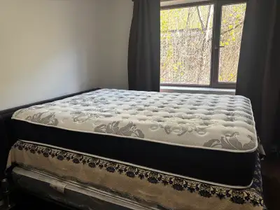 matelas queen, View more