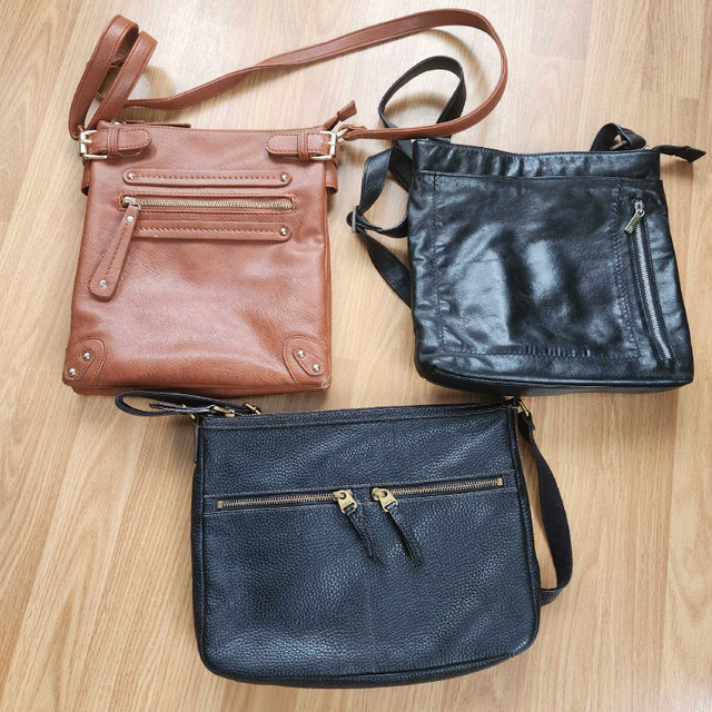 Women's purse  in Women's - Bags & Wallets in Fort McMurray - Image 2