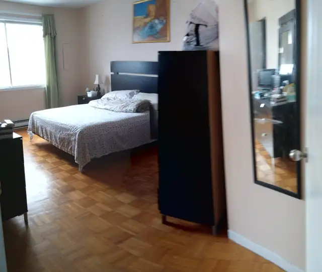 Longueuil  : très grand 5.5 , 2e étage 3plex, libre!!! in Long Term Rentals in Longueuil / South Shore - Image 6