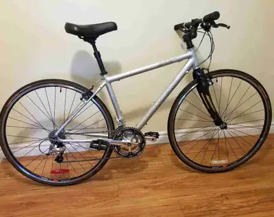 Specialized Sirrus Expert, View more