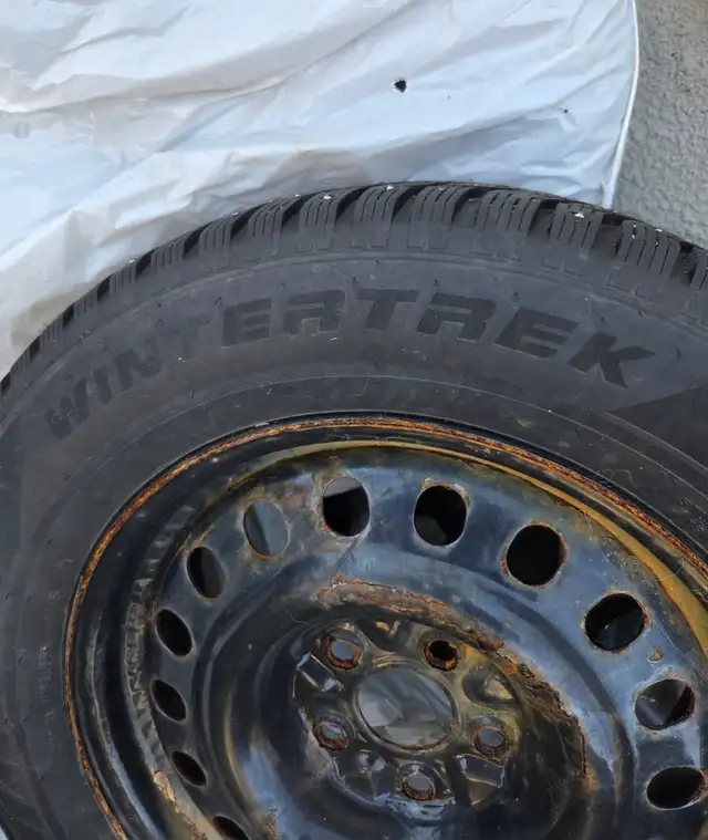 225/65R17 winter tires in Tires & Rims in Thunder Bay - Image 2