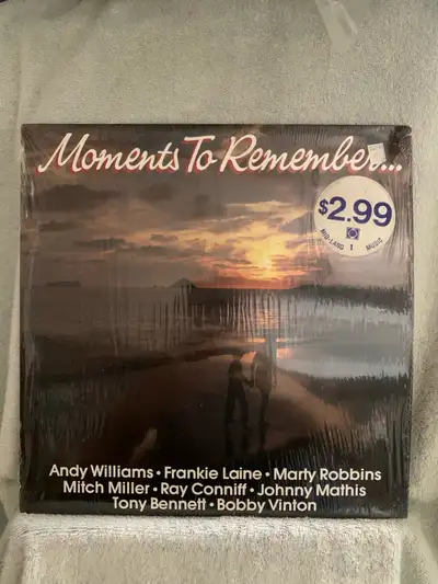Moments To Remember (Various artists) (Vinyl Lp), View more