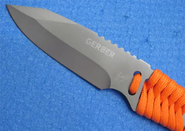 New BEAR GRILS Paracord Knife (Dwight-Muskoka) in Fishing, Camping & Outdoors in Muskoka - Image 2