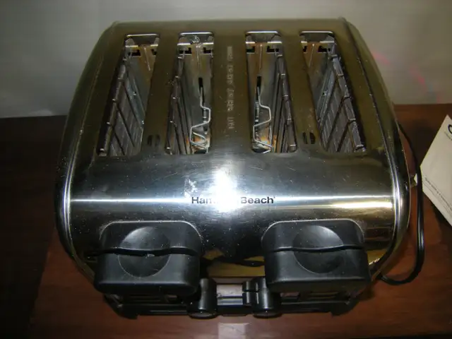 Grille pain in Toasters & Toaster Ovens in Québec City - Image 2