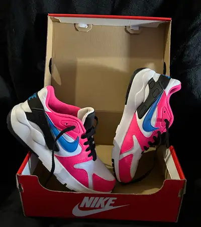 Soulier Nike fille/femme, View more
