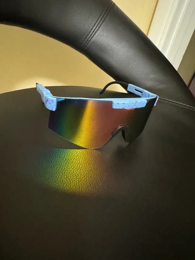 shield-style sports sunglasses mirrored in Other in Winnipeg - Image 3
